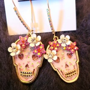 💀🌸 Betsey Johnson Pink Sugar Skull Earrings 💀🌸